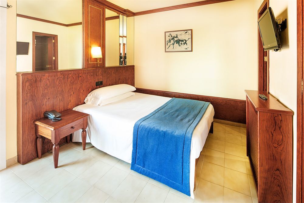 Thb Felip - Adults Only Porto Cristo Exterior foto